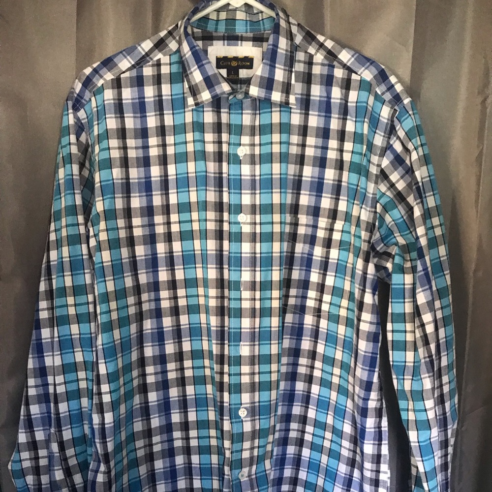Long sleeve men’s dress shirt